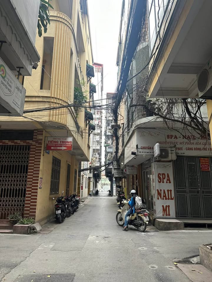 Bán nhà phân lô ngõ 261 Trần Quốc Hoàn, Cầu Giấy 38.5m² giá 19.5 tỷ - Kinh doanh sầm uất!