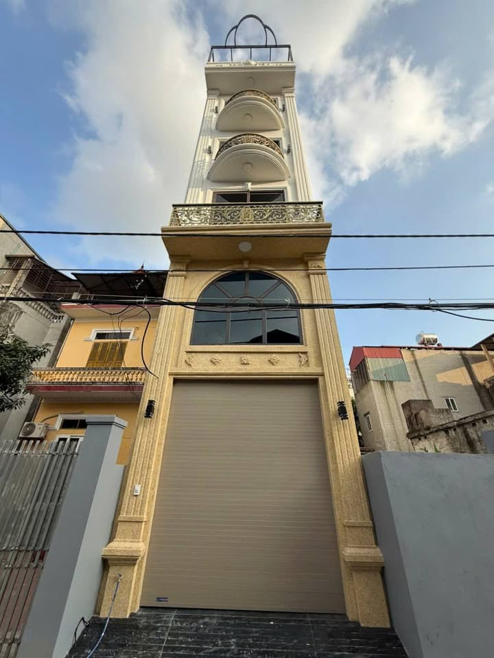 Nhà mặt phố Phúc Lợi, Long Biên 60m² giá 14 tỷ - Đẳng cấp sống và làm việc!