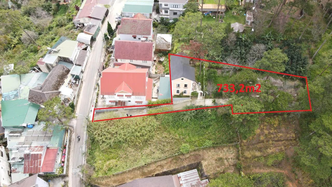 Biệt Thự Sân Vườn Đường Khe Sanh, Đà Lạt 733m² giá 16 tỷ - Sổ hồng chính chủ!