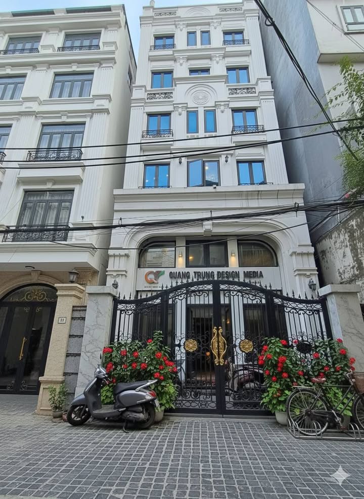 Nhà mặt phố Đỗ Nhuận, Bắc Từ Liêm, 150m² giá 40 tỷ - Thiết kế hiện đại, đầu tư sinh lời!