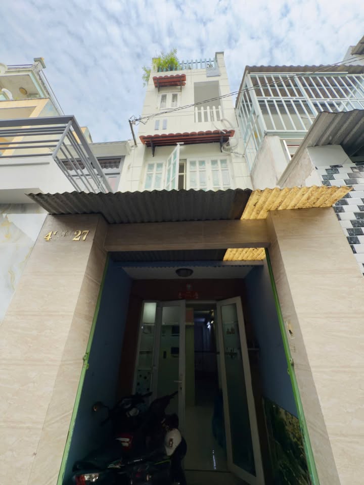 Nhà phố 4 tầng tại Bình Đông, Quận 8 - 39m² giá 3.48 tỷ - Vị trí đắc địa, kinh doanh sầm uất!