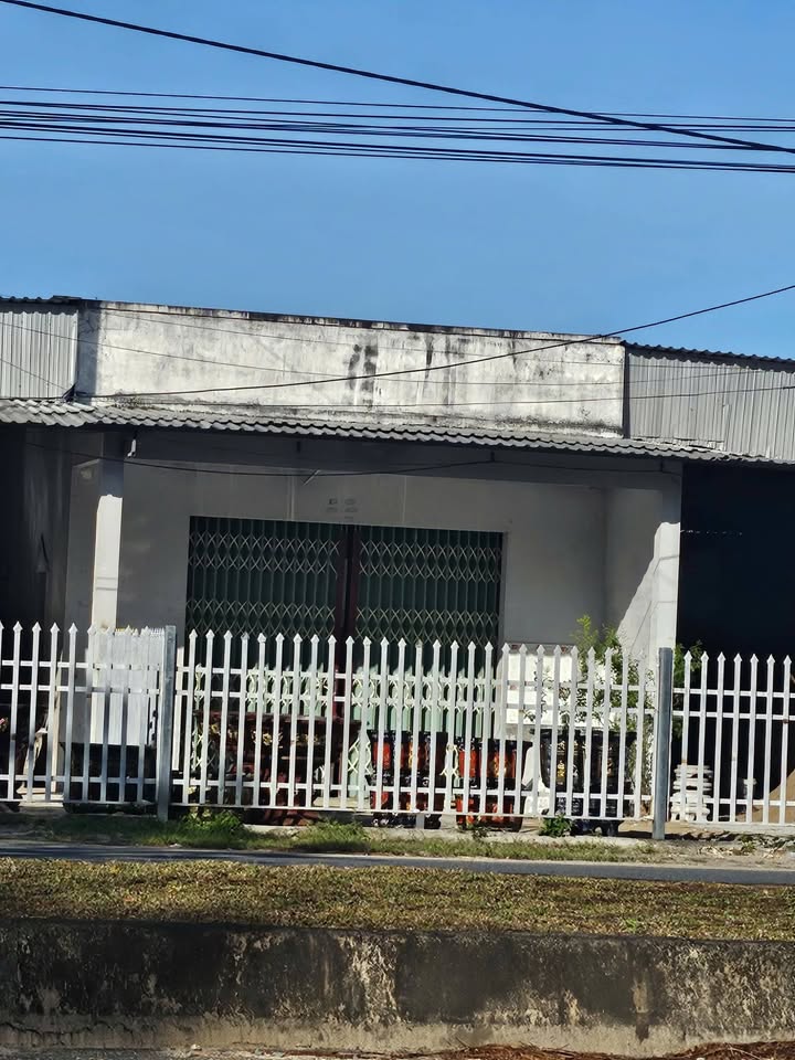 Nhà cho thuê mặt đường Suối Lớn, Phú Quốc - Thỏa thuận giá tốt!