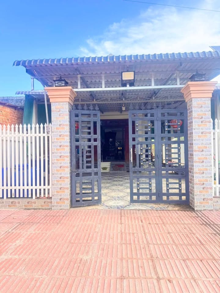 Nhà mặt tiền đường HL 8, xã Phước Chỉ, Tây Ninh 406m² giá 4.2 tỷ - Vị trí đắc địa, phong thủy tốt!