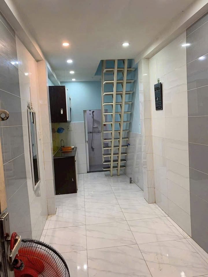 Nhà nhỏ xinh Phạm Thế Hiển quận 8 diện tích 16m² giá 1.8 tỷ - Sổ hồng riêng chính chủ!