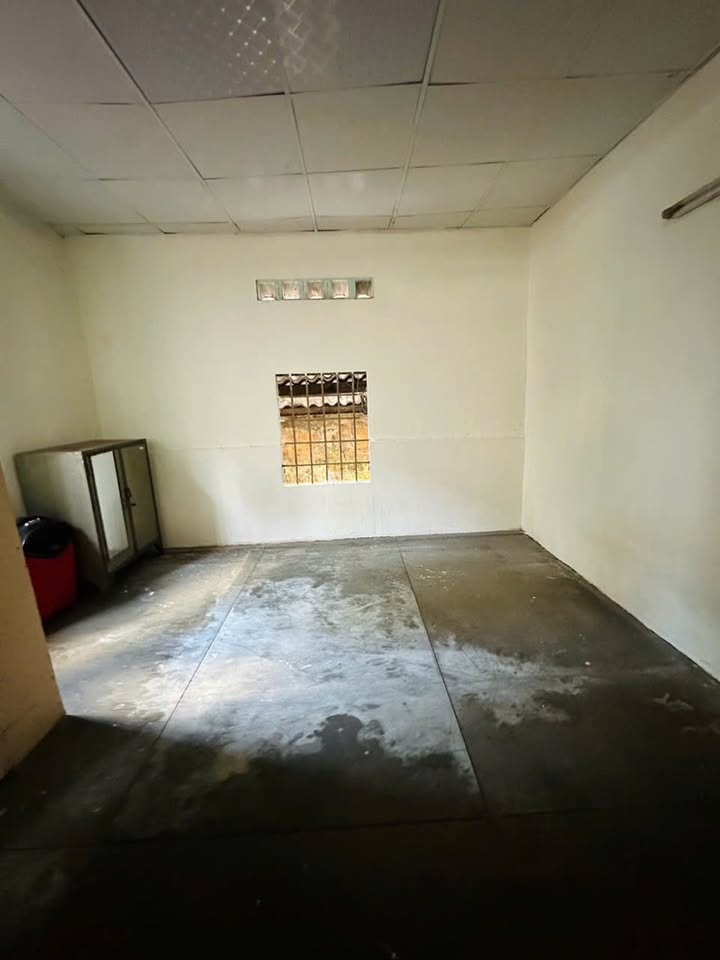 Nhà cũ 68m² Thành Thái Q.10 - Ngang 4m - Tiện xây mới chỉ 9 tỷ!