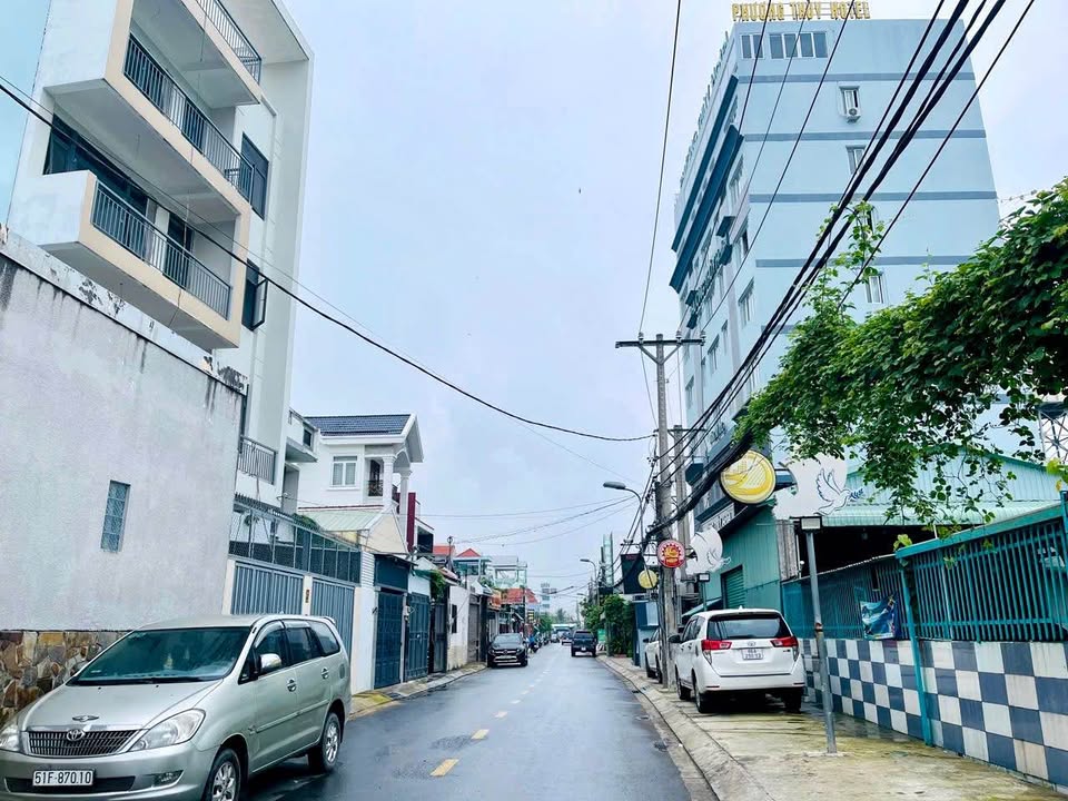 Nhà mặt tiền đường 17 Hiệp Bình Phước 100m² giá 12.5 tỷ - Đầu tư sinh lời lý tưởng!