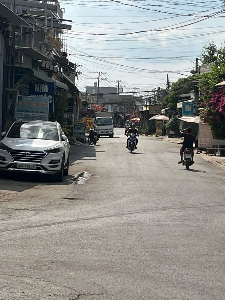 Nhà và xưởng mặt tiền kinh doanh tại Tân Hòa, Biên Hòa - Giá chỉ 8.19 tỷ