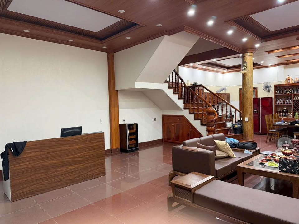 Nhà phố Thành Vinh 79m² giá 9 tỷ - Mặt đường Đề Thám, kinh doanh thuận lợi!