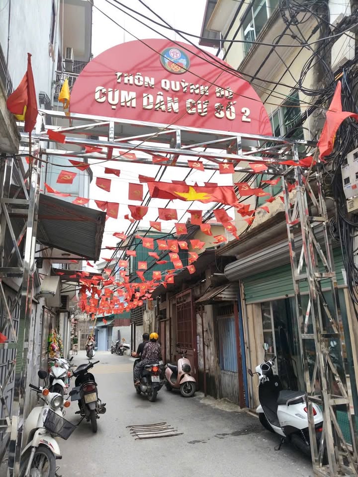 Nhà Quỳnh Đô, Thanh Trì, 40m² giá 2.7 tỷ - Vị trí đắc địa, tiện ích đầy đủ!