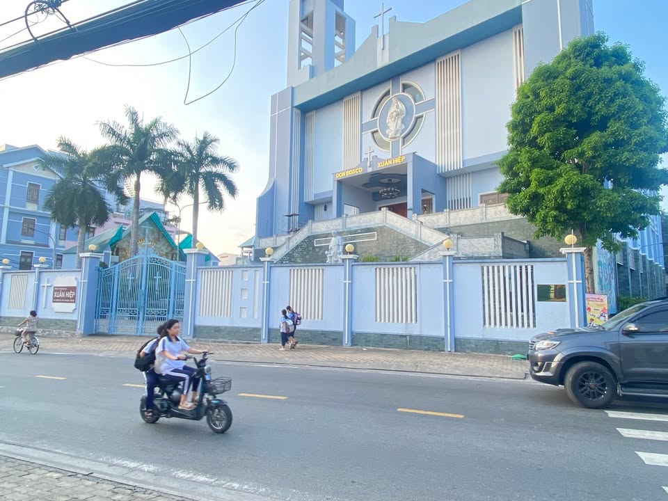 Nhà phố Thủ Đức 75m² giá 4.59 tỷ - Ngang khủng 6m, công năng đầy đủ!