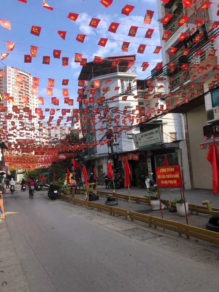 Nhà phố Tân Mai 85m² giá 26 tỷ - Thang máy, kinh doanh thuận lợi!