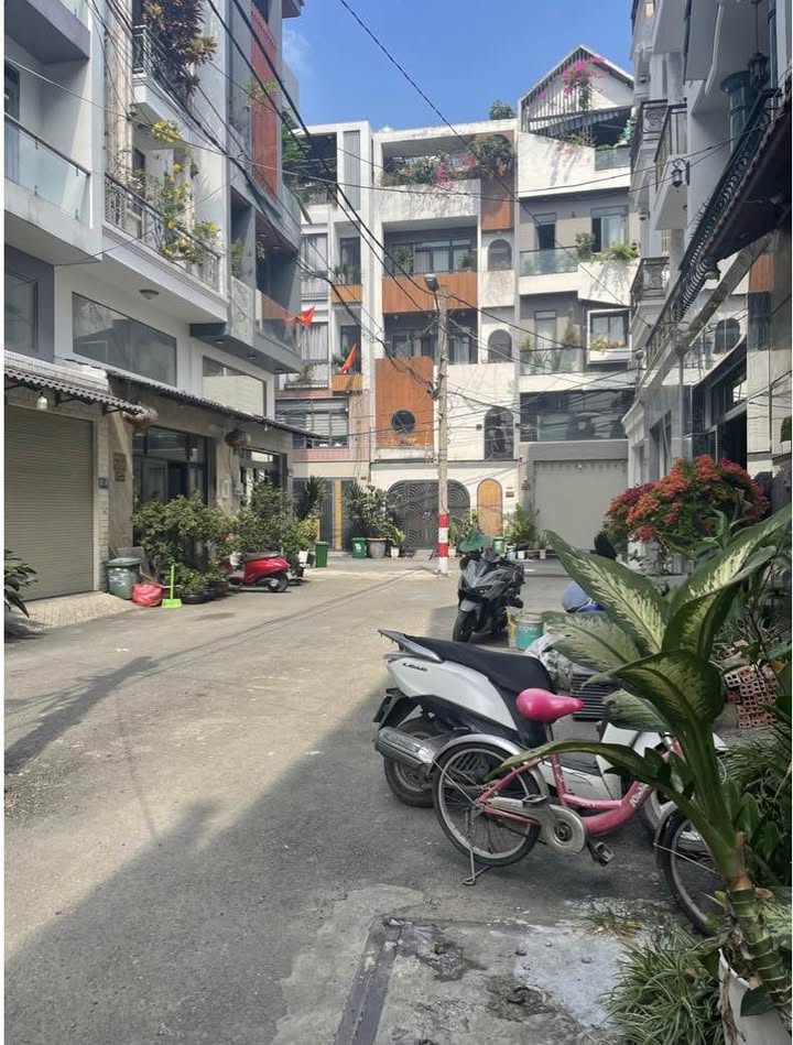 Nhà phố 5 tầng Gò Vấp 53m² giá 8.8 tỷ - Chính chủ, sổ đỏ đẹp!