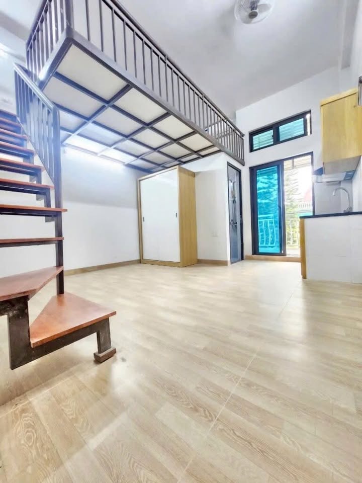 Phòng cho thuê tại Kim Giang, Thanh Trì - Full đồ, ban công thoáng đãng!