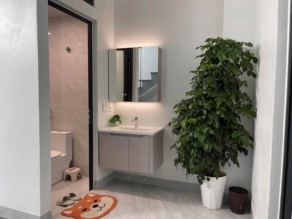 Nhà 3 tầng tại Đông Vệ, Thanh Hóa 67,5m² giá chỉ 5.x tỷ - Thiết kế hiện đại, sẵn sàng vào ở!