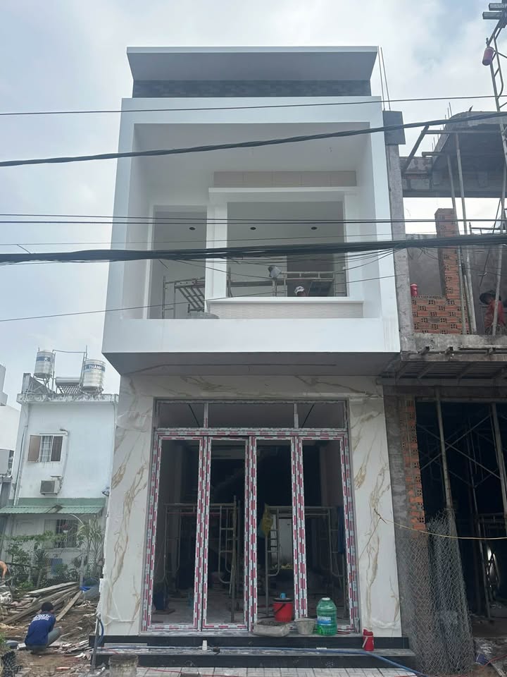 Nhà bê tông cốt thép tại đường Nguyễn Đức Cảnh, Long Xuyên, An Giang - Giá chỉ 2.89 tỷ!