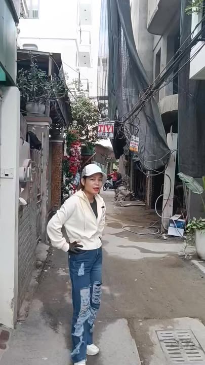 Nhà góc 2 mặt tiền Thạch Bàn, Long Biên 30m² giá 8.4 tỷ - Đầu tư sinh lời ngay!