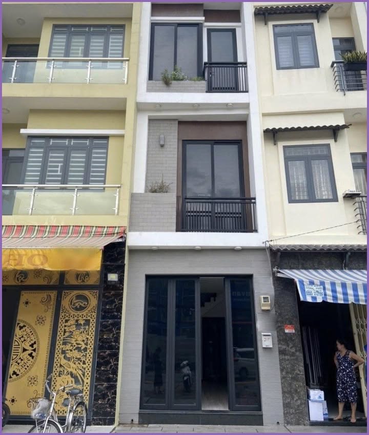 Cho thuê nguyên căn mặt tiền Trường Chinh P4 Quận Tân Bình 24m² giá 16 triệu - Vị trí đắc địa cho kinh doanh!