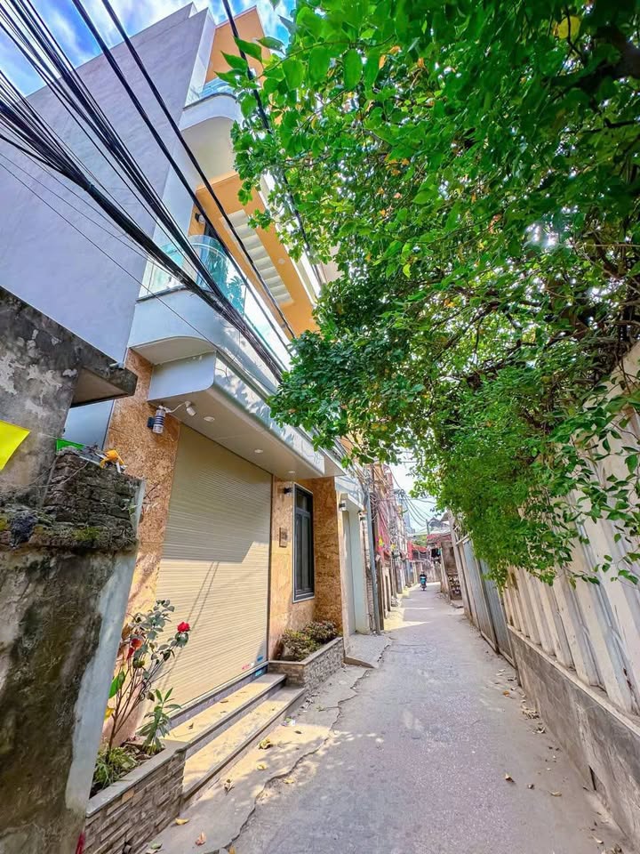 Nhà riêng Tây Tựu Bắc Từ Liêm 73m² giá 13 tỷ - Ô tô đỗ cửa, lô góc đẹp!