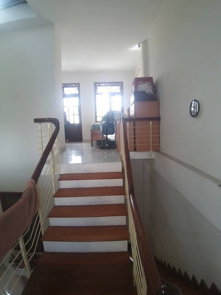 Nhà 3 tầng cao cấp tại Mỹ An, Đà Nẵng 100m² giá 15.5 tỷ - Thiết kế sang trọng như biệt thự!