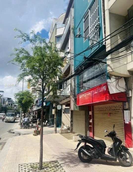 Nhà mặt tiền Đinh Bộ Lĩnh, Bình Thạnh 3.8m² - Vị trí sầm uất, giá thỏa thuận!