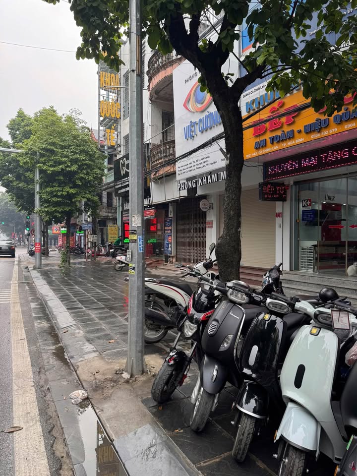 Nhà mặt phố Cù Chính Lan, Hòa Bình 130m² giá thỏa thuận - Vị trí đắc địa xinh đẹp!