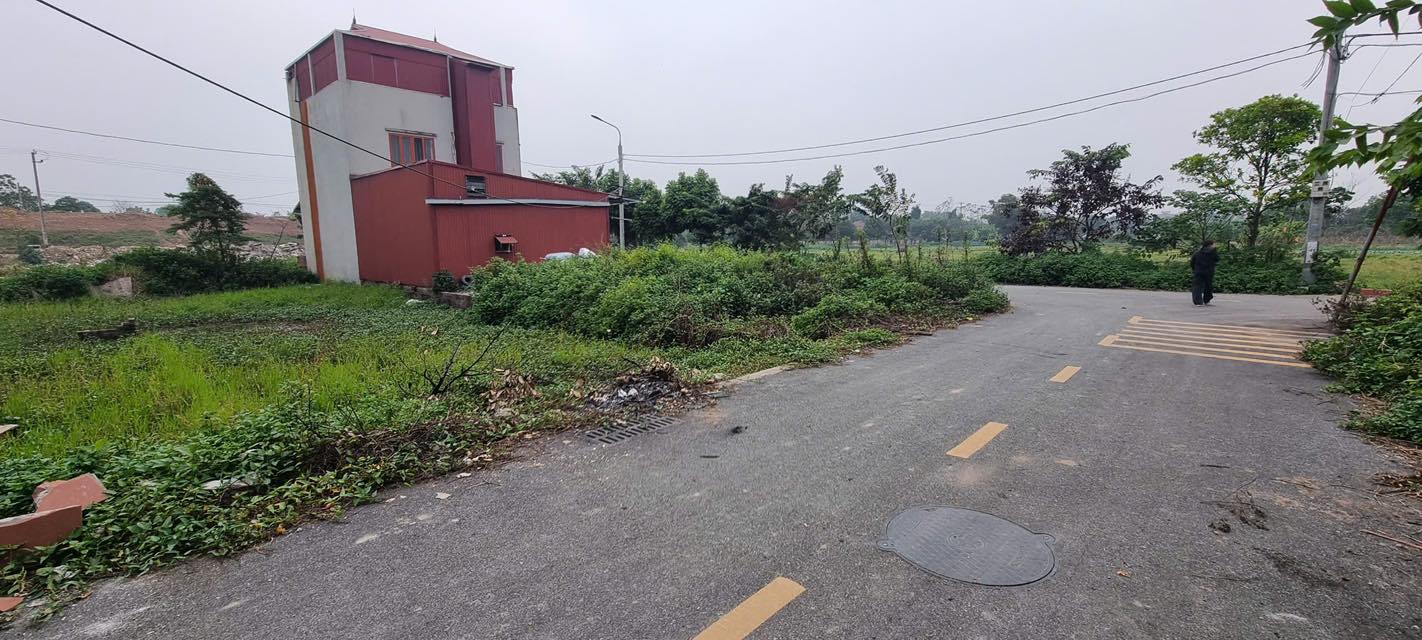 Đất nền Xuân Canh Đông Anh 120m² giá thỏa thuận - Mặt tiền 7,5m, vị trí đắc địa!