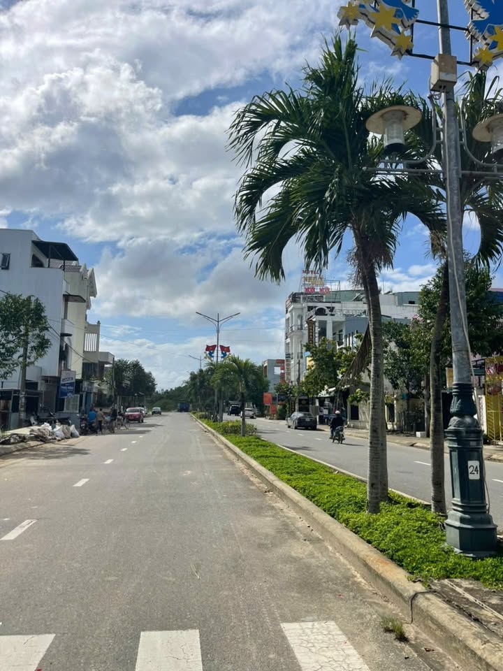 Đất nền Vĩnh Điện 102m² giá 3.075 tỷ - Tiện ích đầy đủ, kết nối thuận lợi!