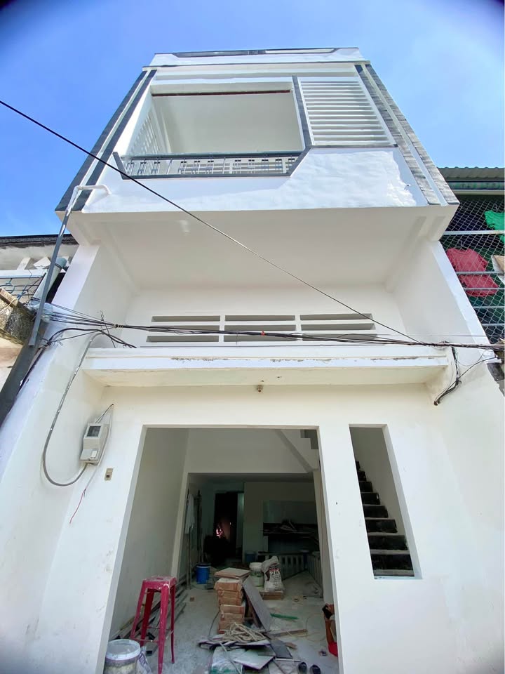 Nhà 1 trệt 1 lửng 2 lầu tại Thành Thái, Rạch Giá, 35m² giá 1.39 tỷ - Sổ hồng chính chủ!