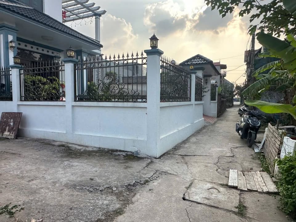 Đất nền Xâm Thị, Hồng Vân 61m² giá 4 tỷ - Vị trí đắc địa, dễ xây dựng!