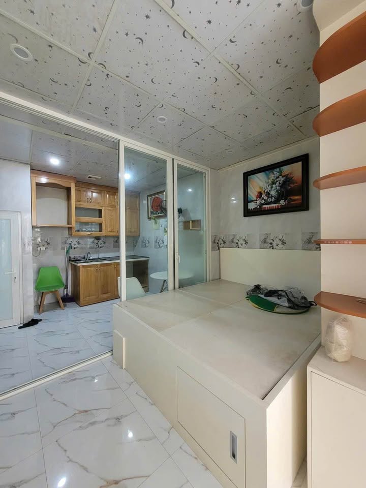 Nhà 3 tầng Yết Kiêu, 38.8m² - Vị trí trung tâm, ô tô dừng đỗ thoải mái!