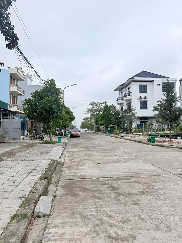 Nhà cấp 4 đường Nguyễn Tri Phương, Móng Cái, 103m² - Thích hợp cho gia đình nhỏ!