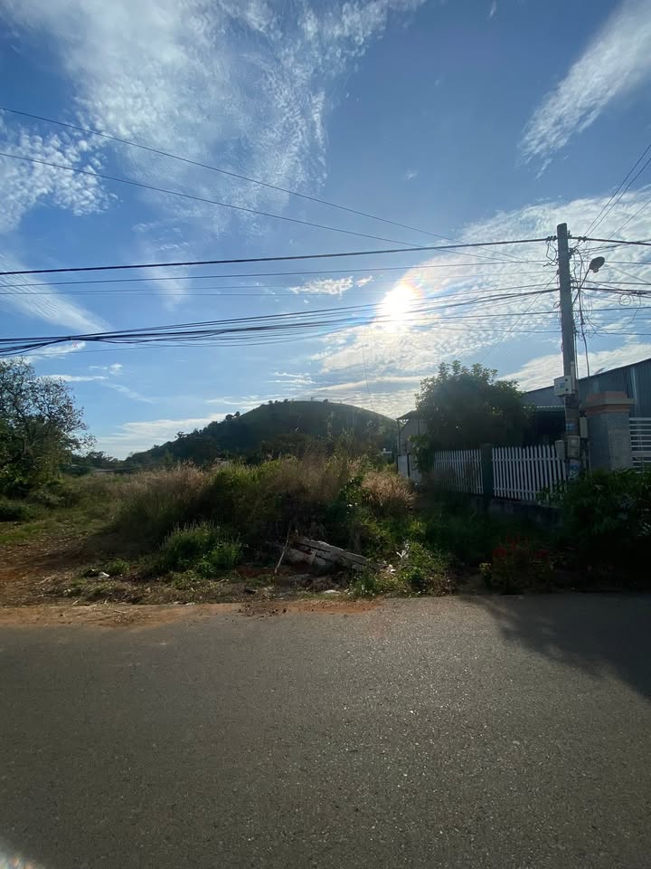 Đất nền Hồ Tràm 420m² giá 2.6 tỷ - Phong thủy tốt, đầu tư sinh lời!