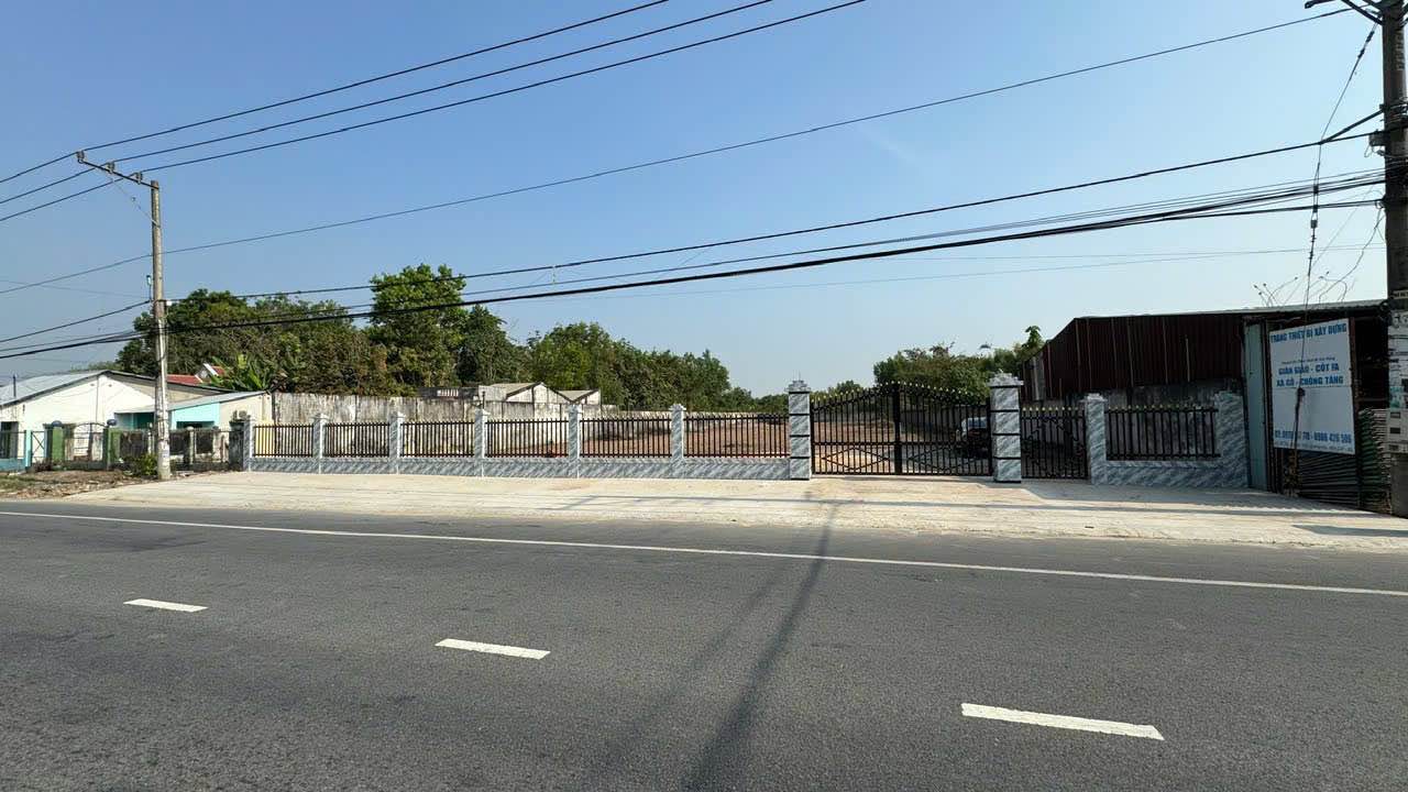 Đất mặt tiền đường ĐT744, Phú An, 744m² giá 36 tỷ - Cơ hội đầu tư tiềm năng!