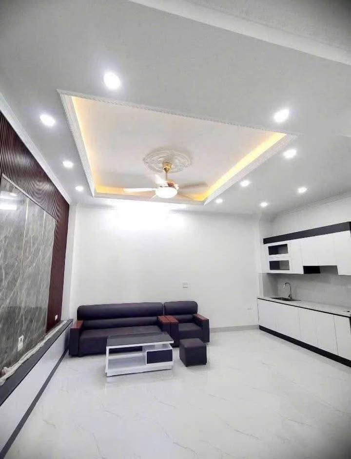 Nhà 4 tầng tại Nam Phù, Thanh Trì 30m² giá 4 tỷ - Thiết kế hiện đại sang trọng!