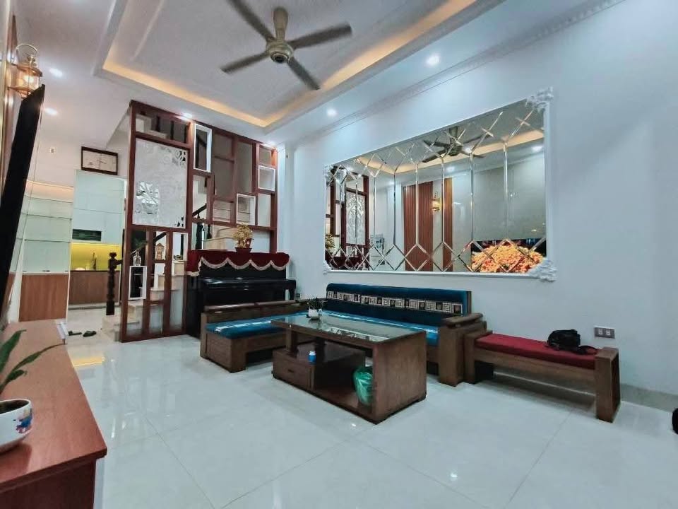 Nhà đẹp Lê Đức Thọ Bắc Từ Liêm 40m² giá 9 tỷ - Thiết kế hiện đại, tiện ích đầy đủ!