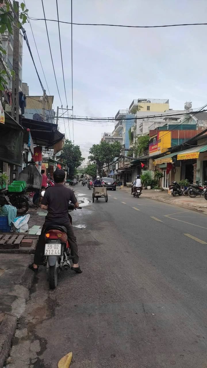 Bán nhà mặt tiền Khuông Việt, Phú Trung, Tân Phú 134m² - Đầu tư sinh lời ngay!