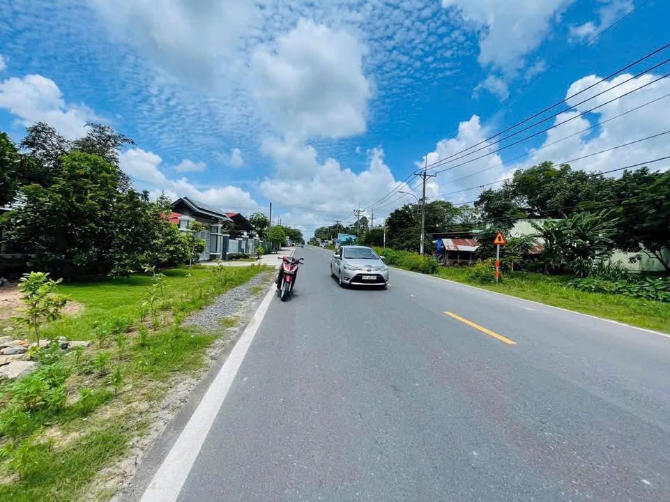 Đất nền An Nhơn Tây, Củ Chi 1000m² giá 8.5 tỷ - Sổ đỏ chính chủ, thương lượng tốt!