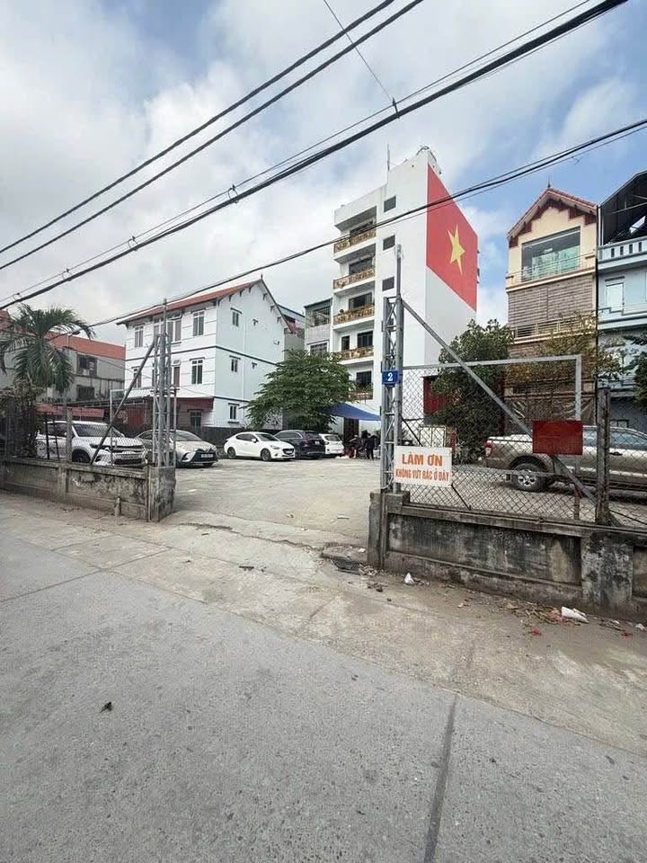 Nhà Phú Minh, Bắc Từ Liêm 40m² giá 8 tỷ - Ô tô đỗ cửa, sẵn sàng giao dịch ngay!