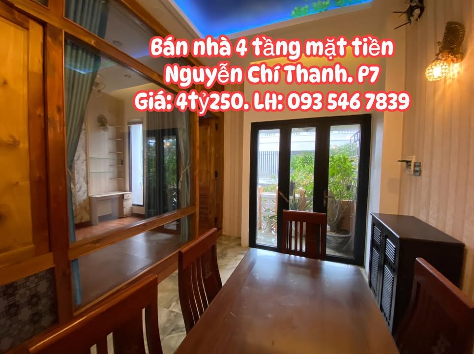 Nhà mặt tiền đường Nguyễn Chí Thanh, Tuy Hòa 33m² giá 4.25 tỷ - Thiết kế hiện đại, sổ đỏ chính chủ!