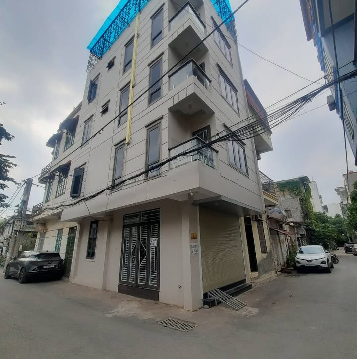Nhà riêng Cầu Diễn 46m² giá 12 tỷ - Lô góc thoáng sáng, nội thất đẹp!
