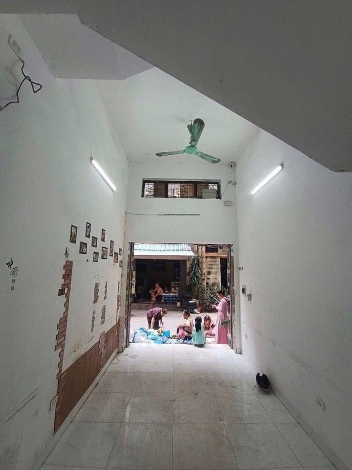 Nhà phố Kim Hoa Đống Đa 30m² giá 11 tỷ - Lô góc ô tô, kinh doanh tốt!