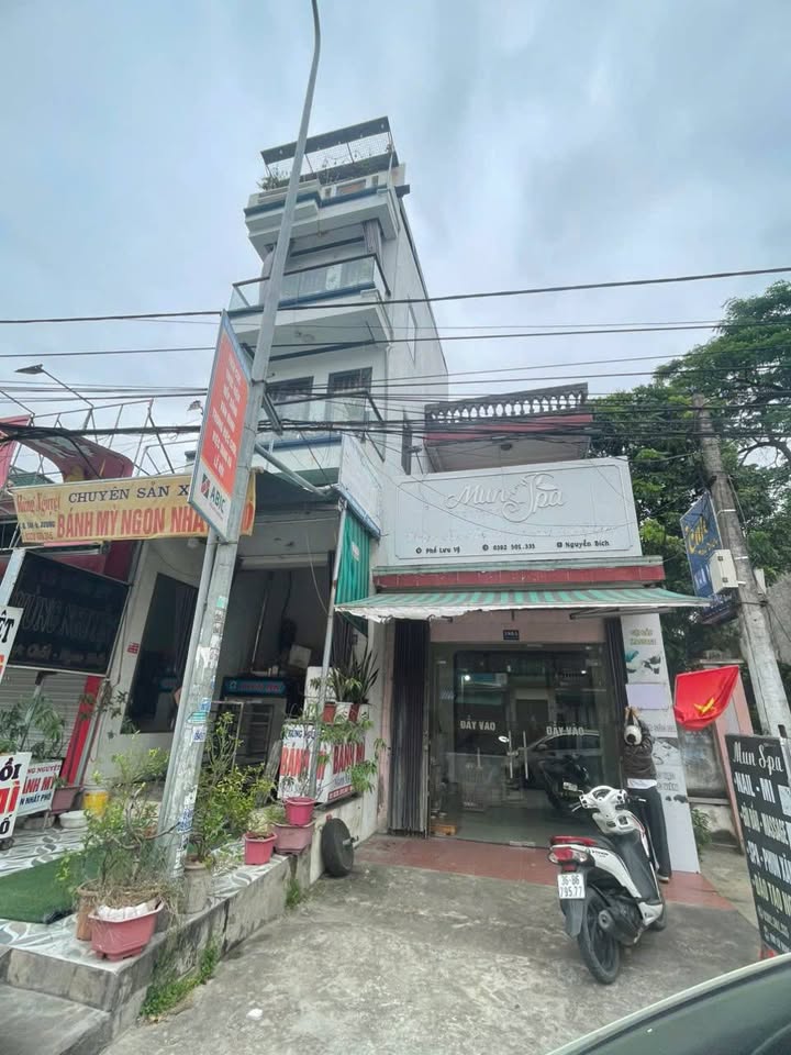 Nhà 2 tầng kinh doanh sầm uất tại Tân Phong, 161m² chỉ 4.28 tỷ - Cơ hội đầu tư hấp dẫn!