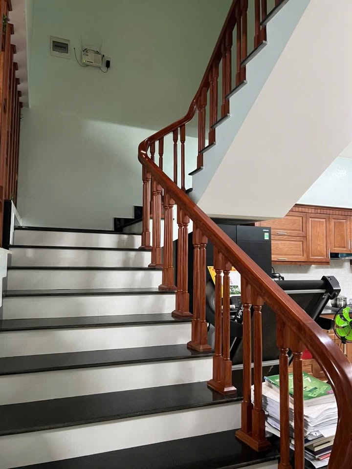 Nhà 3 tầng khu đô thị ven Sông Hạc, phường Đông Thọ, 90m² chỉ 6 tỷ - Cơ hội sở hữu ngay!