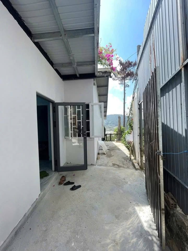 Nhà nguyên căn cho thuê tại Trần Quang Diệu, Đà Lạt 85m² - Nội thất cơ bản, vào ở ngay!