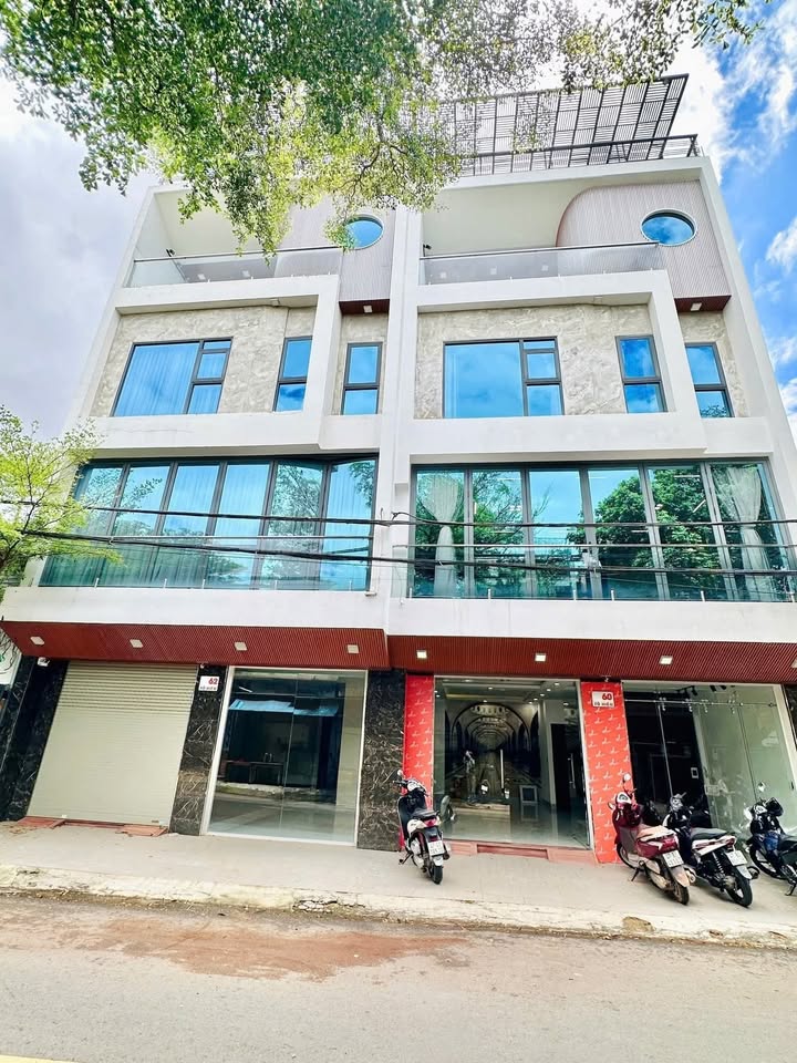 Cho thuê tòa nhà mặt tiền kinh doanh Tô Hiệu, Buôn Ma Thuột 63m² giá 20 triệu - Thiết kế linh hoạt cho mọi nhu cầu