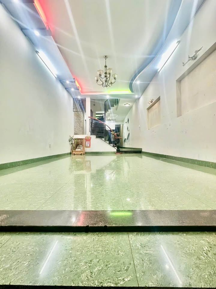 Nhà cho thuê đường Cù Chính Lan, Buôn Ma Thuột 100m² - Sạch sẽ, vào ở ngay!