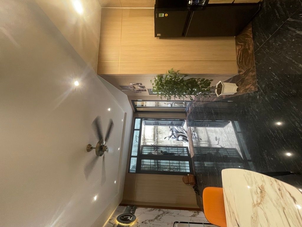 Chính chủ bán CHDV cao cấp 5 tầng tại Cách Mạng Tháng 8 Quận 3 - 9.7 tỷ