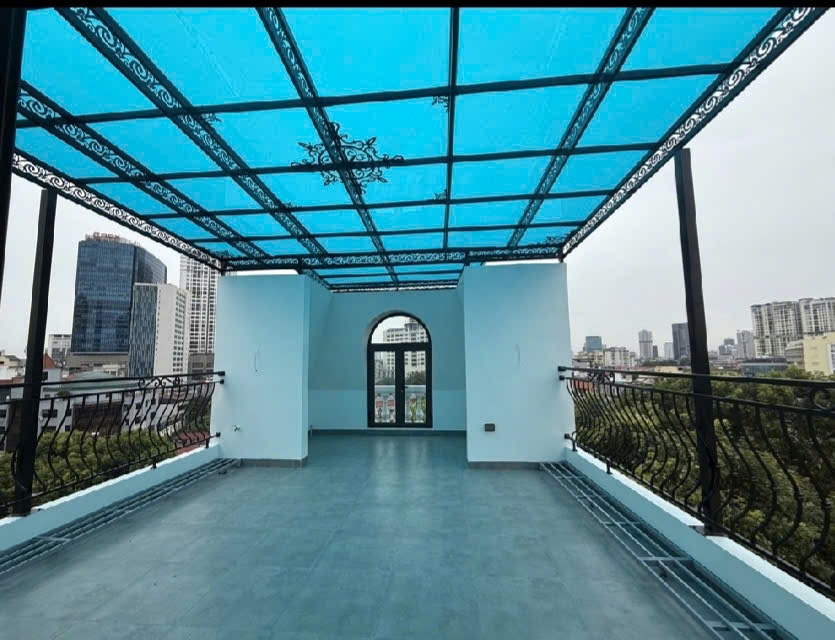 Bán nhà mặt phố La Thành, Ba Đình 100m² giá 78 tỷ - Sẵn sàng kinh doanh hiệu quả!