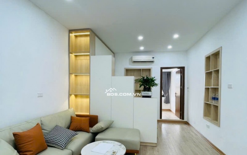 Căn hộ tập thể Đại La, quận Hai Bà Trưng 60m² giá 3,85 tỷ - Tiện ích ngay chân cầu thang!