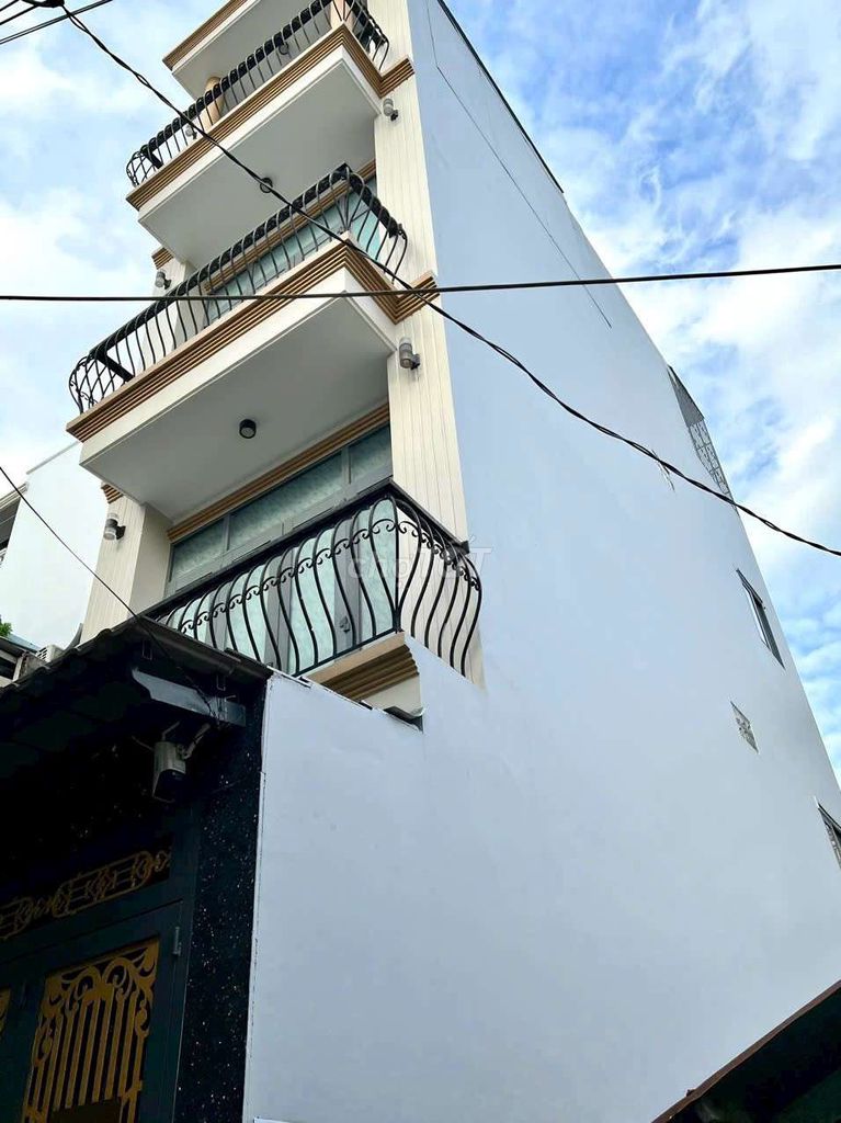 Nhà 4 tầng Âu Dương Lân 44m² giá 6.3 tỷ - Sẵn sàng vào ở ngay!